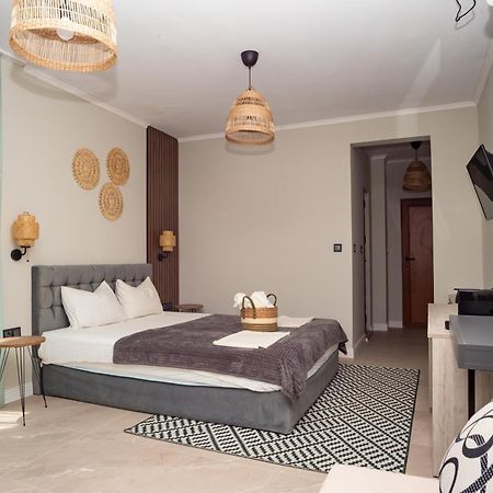 פרימורסקו Salena Beach Hotel מראה חיצוני תמונה