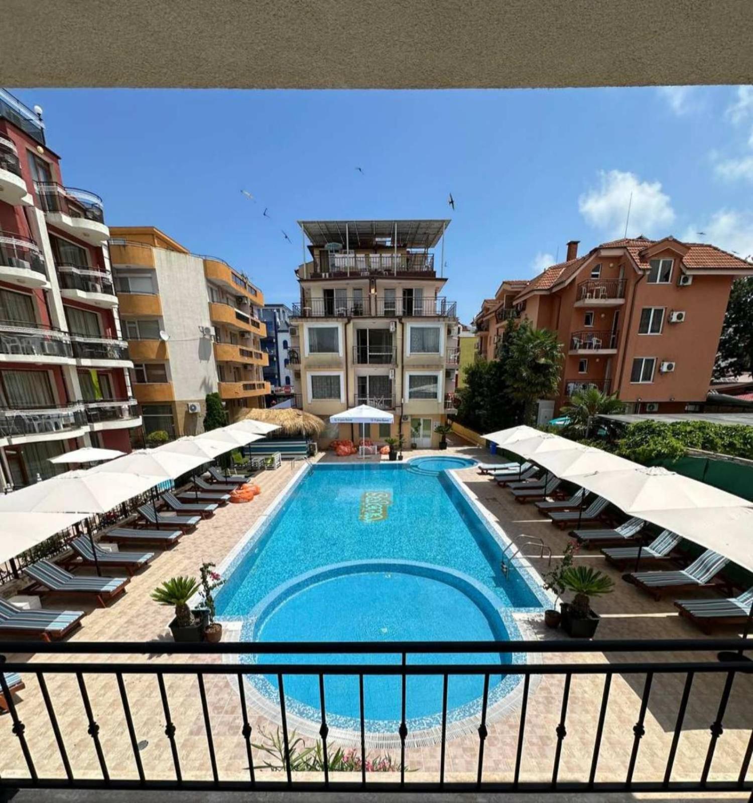 פרימורסקו Salena Beach Hotel מראה חיצוני תמונה