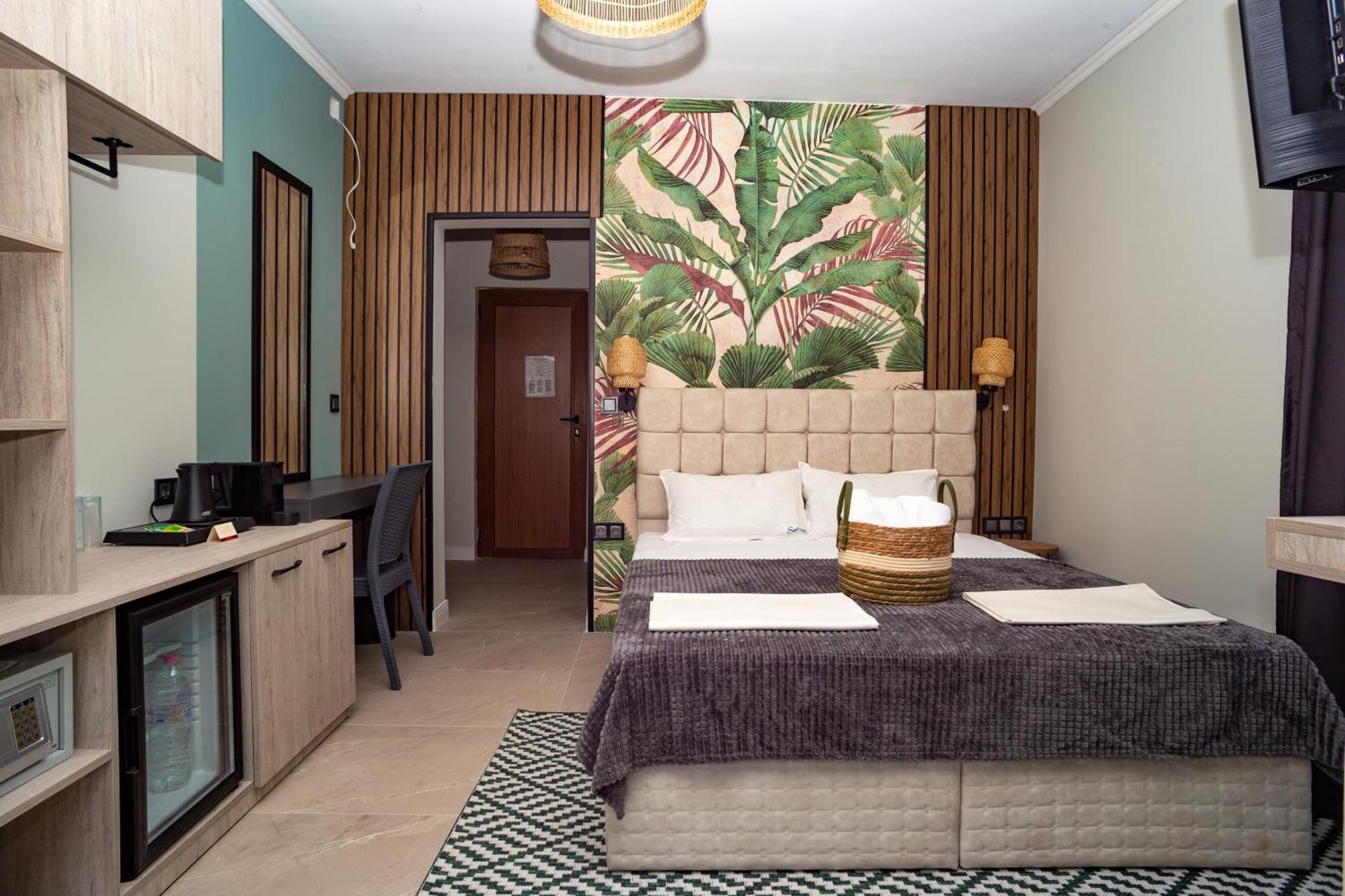 פרימורסקו Salena Beach Hotel מראה חיצוני תמונה